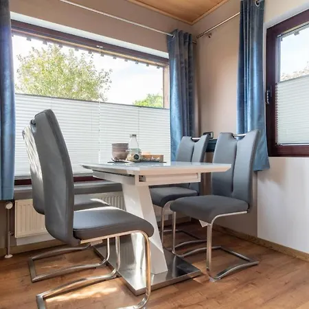 Haus Schwanensee, Wohnung 1 Apartman *