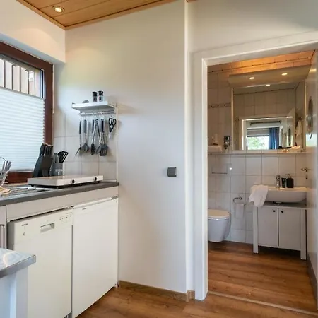 Haus Schwanensee, Wohnung 1 Apartman Bosau